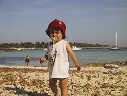 10-6-2002: Rita em férias na Ilha Menorca